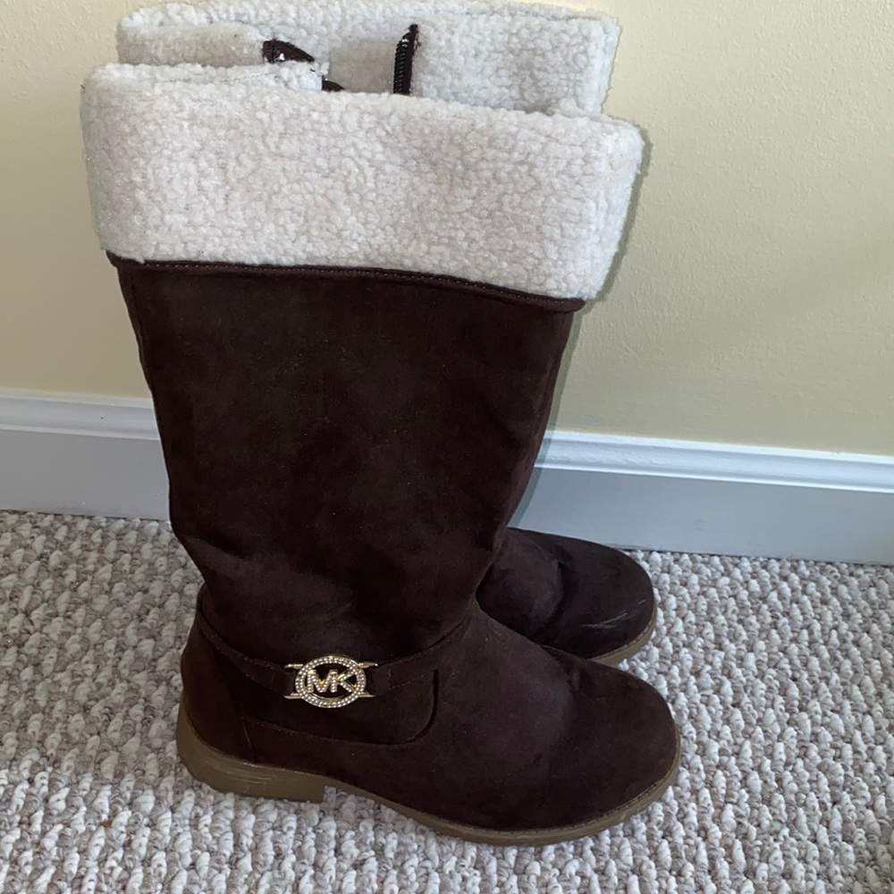 Michael Kors boots, brown w/cream fur & buckles